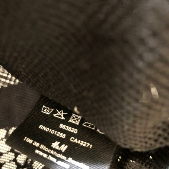 Windbreaker - Picture 3 of 4